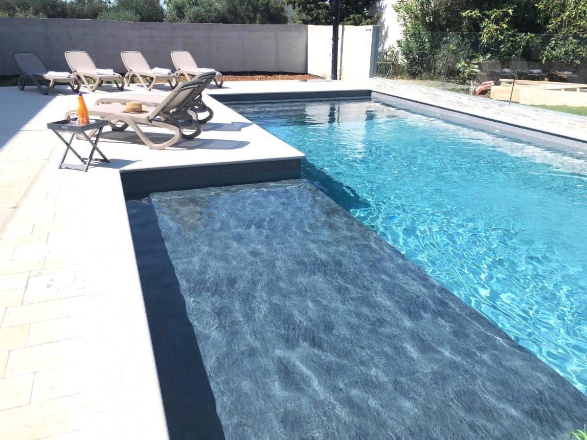Croliday Apartment With Pool Nin Vrsi Exterior foto